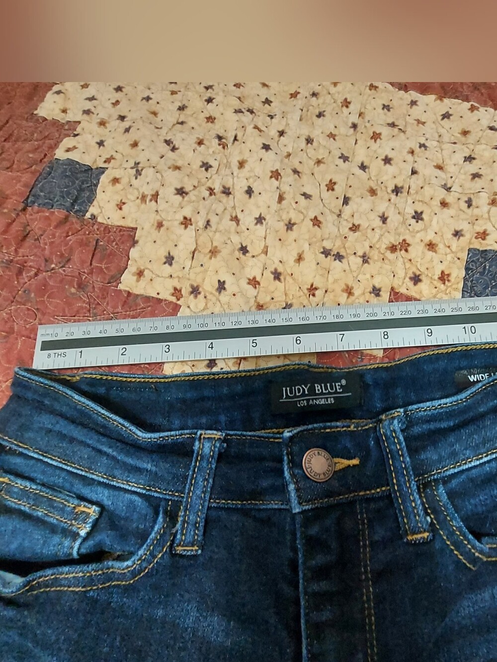 Judy Blue Dark Wash Wide Leg Cropped Raw Hem Size 3/26 - Picture 8 of 10